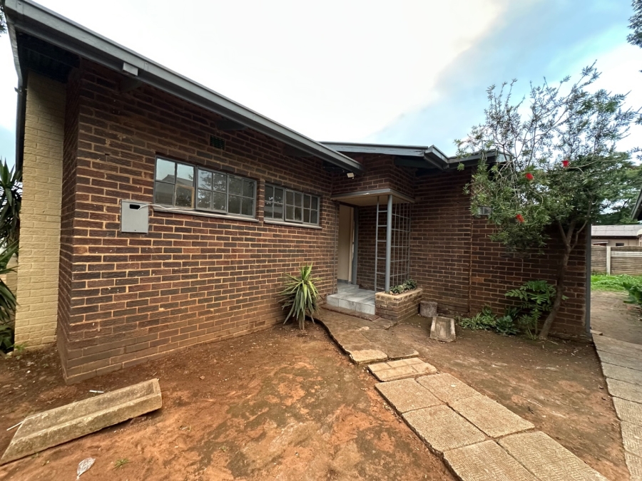  Bedroom Property for Sale in Vanderbijlpark CW 5 Gauteng