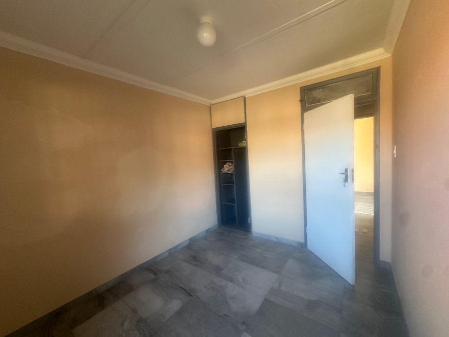  Bedroom Property for Sale in Vanderbijlpark CW 5 Gauteng