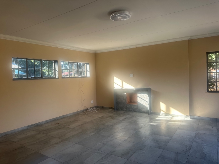  Bedroom Property for Sale in Vanderbijlpark CW 5 Gauteng