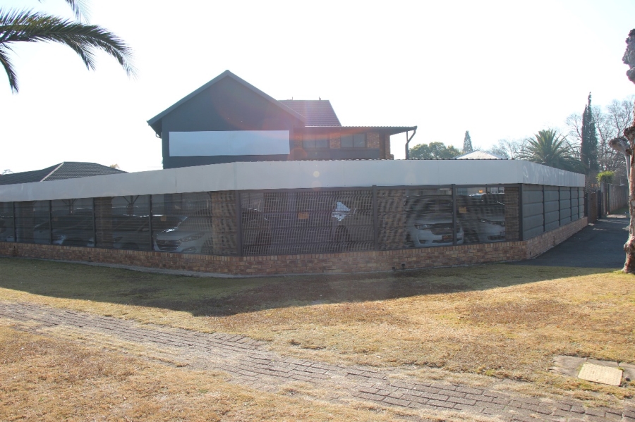 Commercial Property for Sale in Selection Park Gauteng