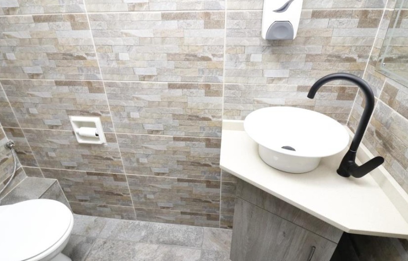 Commercial Property for Sale in Selection Park Gauteng