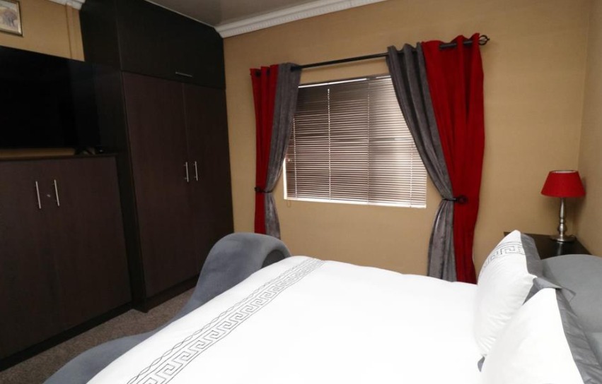 Commercial Property for Sale in Selection Park Gauteng