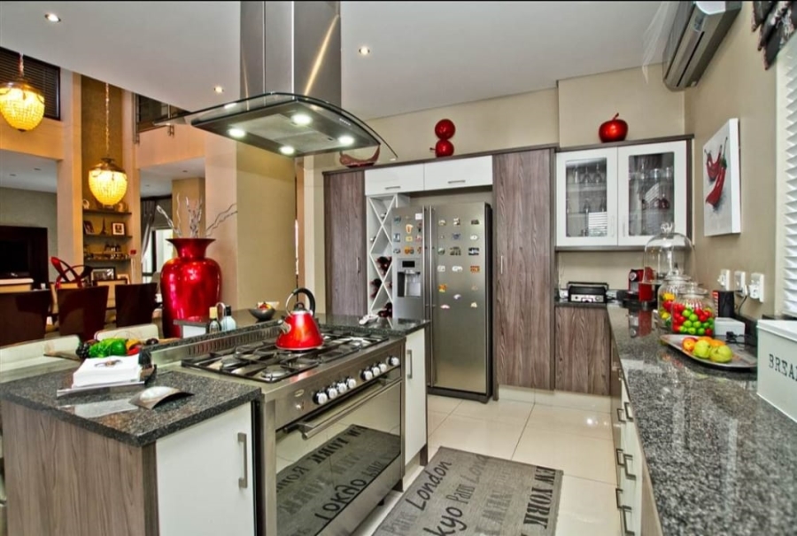 3 Bedroom Property for Sale in Birdhaven Gauteng