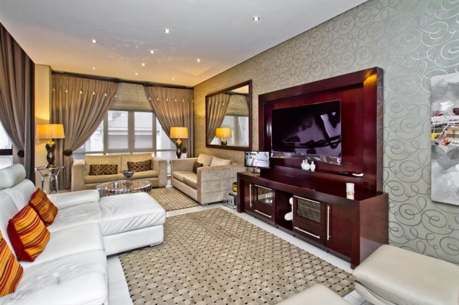 3 Bedroom Property for Sale in Birdhaven Gauteng