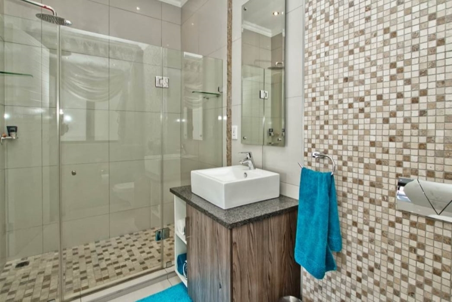 3 Bedroom Property for Sale in Birdhaven Gauteng