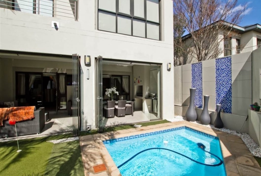 3 Bedroom Property for Sale in Birdhaven Gauteng