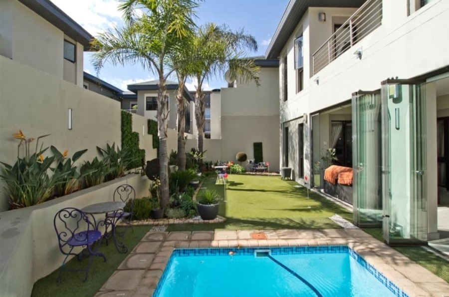 3 Bedroom Property for Sale in Birdhaven Gauteng