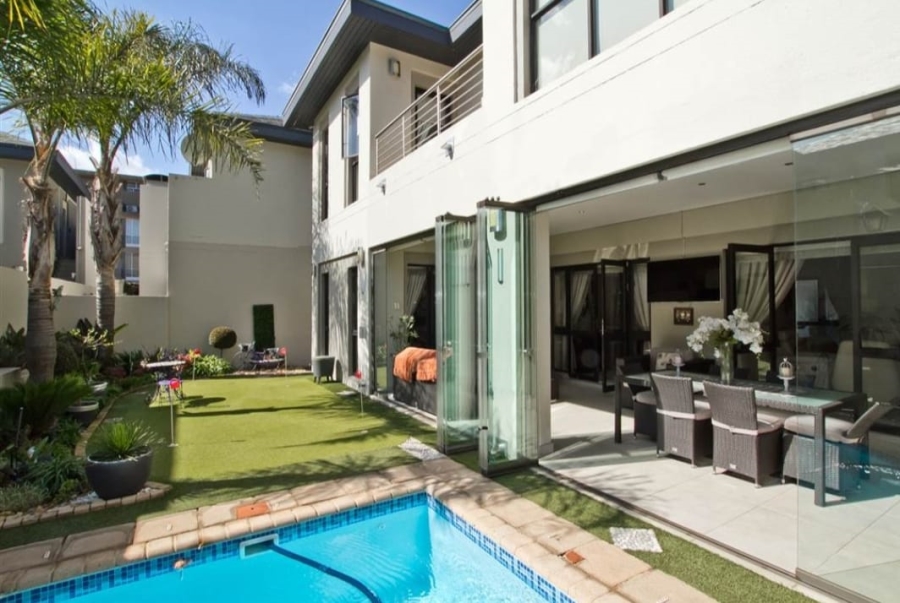 3 Bedroom Property for Sale in Birdhaven Gauteng