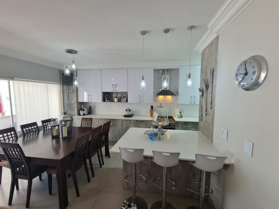 3 Bedroom Property for Sale in Sunset Cove Gauteng