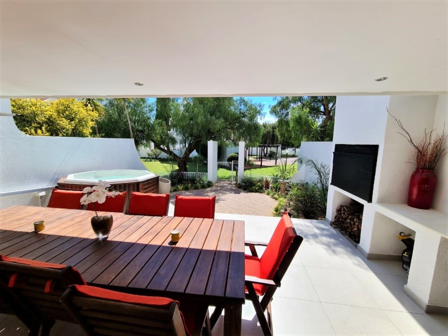 3 Bedroom Property for Sale in Sunset Cove Gauteng