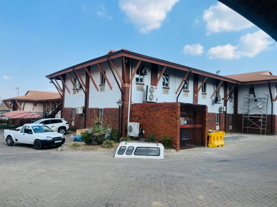 To Let commercial Property for Rent in Randjespark Gauteng