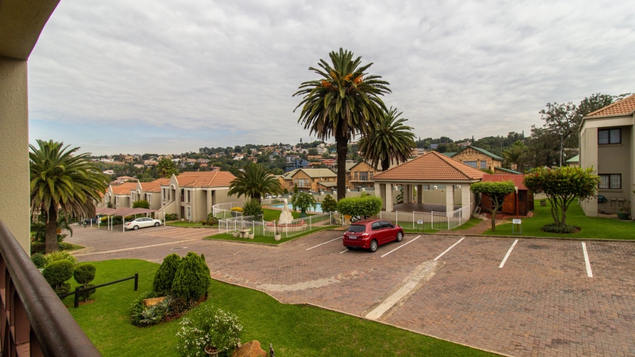 2 Bedroom Property for Sale in Oakdene Gauteng