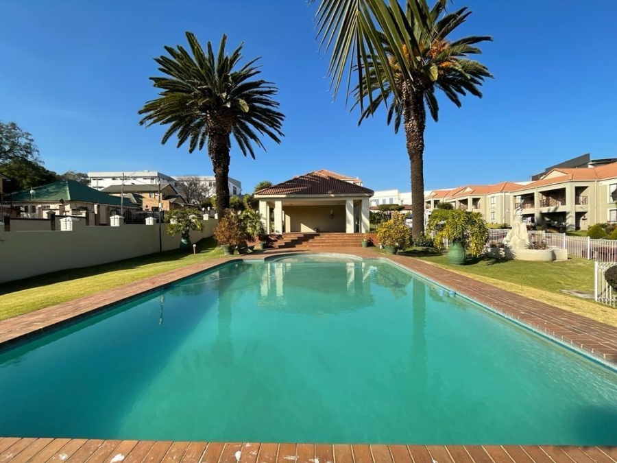 2 Bedroom Property for Sale in Oakdene Gauteng