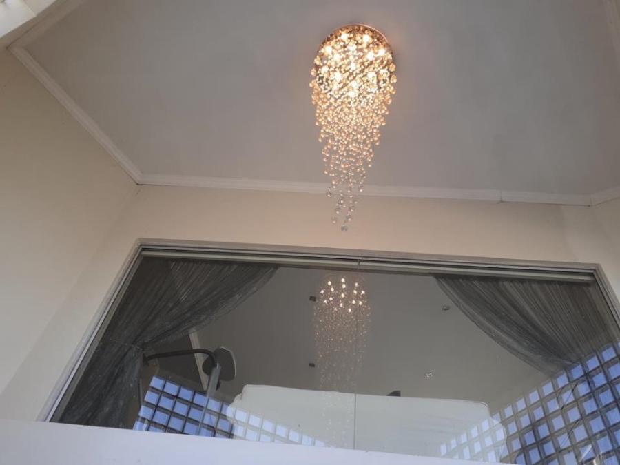  Bedroom Property for Sale in Sunrella Gauteng