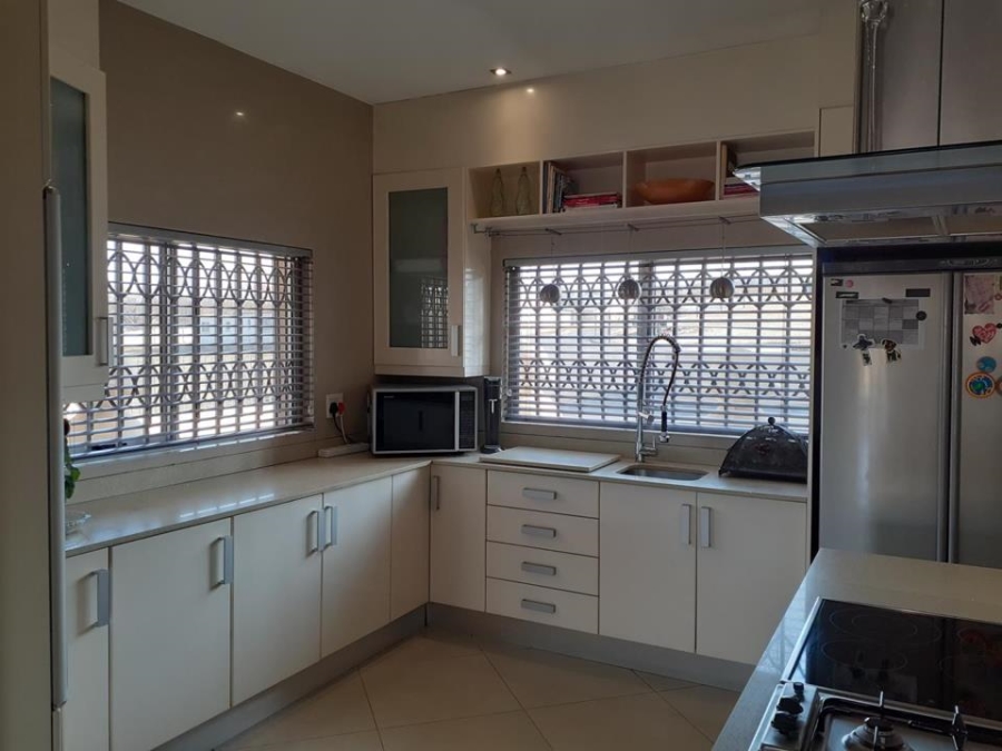  Bedroom Property for Sale in Sunrella Gauteng