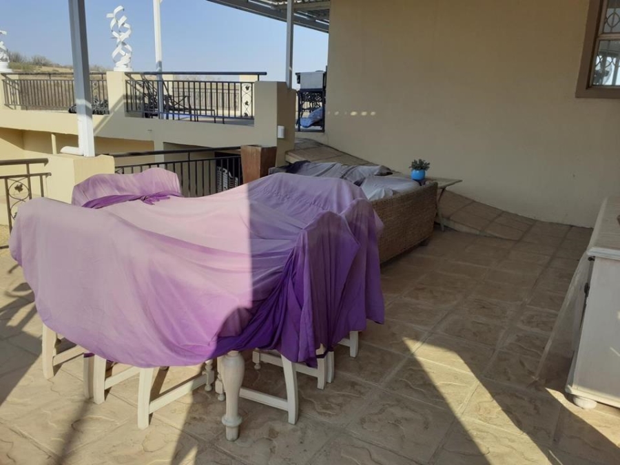  Bedroom Property for Sale in Sunrella Gauteng