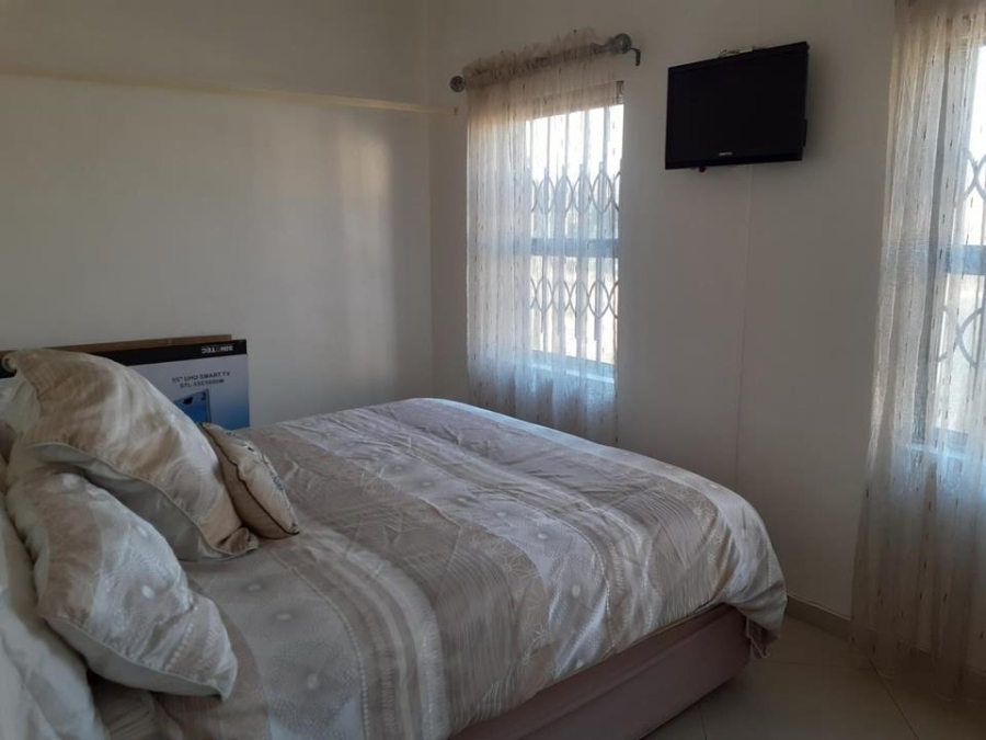  Bedroom Property for Sale in Sunrella Gauteng
