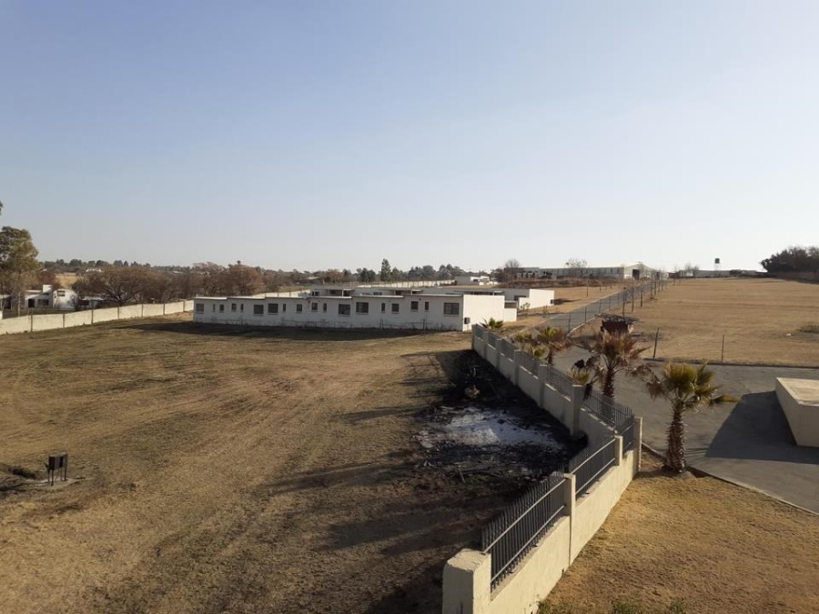  Bedroom Property for Sale in Sunrella Gauteng