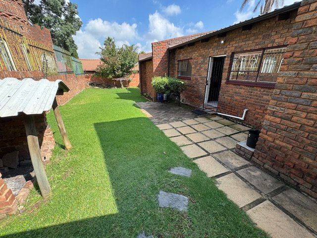 4 Bedroom Property for Sale in Terenure Gauteng