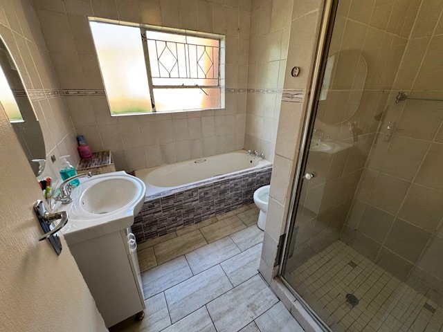 4 Bedroom Property for Sale in Terenure Gauteng