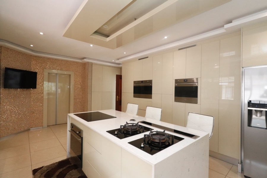 5 Bedroom Property for Sale in Bryanston Gauteng