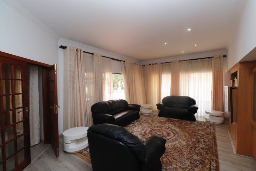 5 Bedroom Property for Sale in Bryanston Gauteng