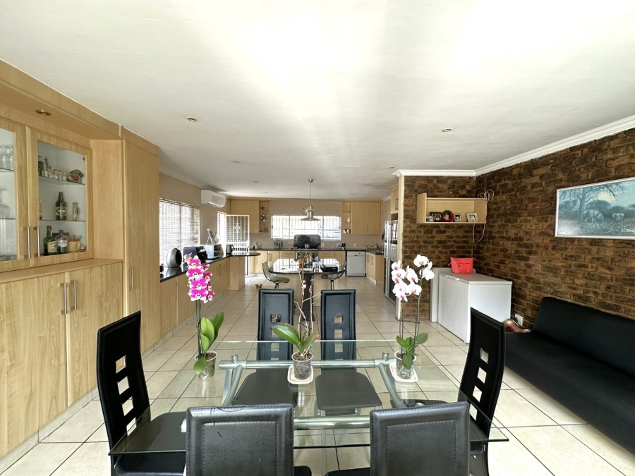 4 Bedroom Property for Sale in Elma Park Gauteng