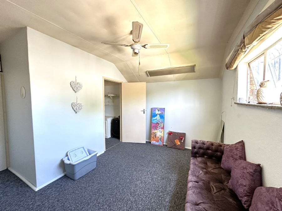 4 Bedroom Property for Sale in Elma Park Gauteng