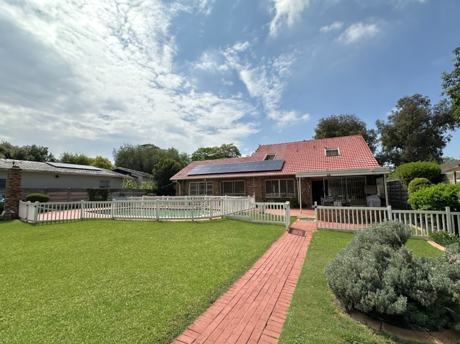 4 Bedroom Property for Sale in Elma Park Gauteng