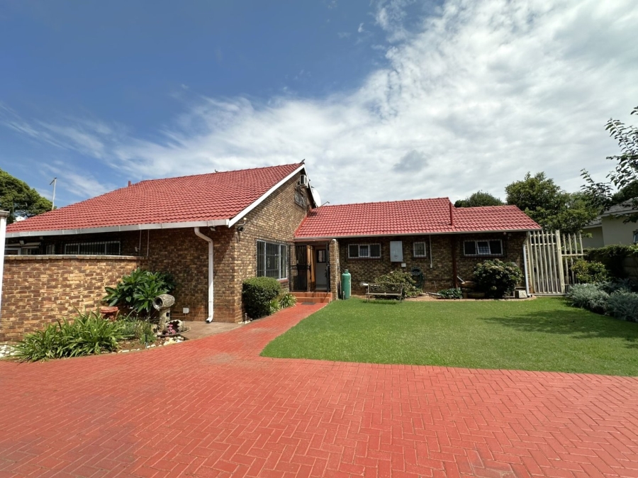 4 Bedroom Property for Sale in Elma Park Gauteng