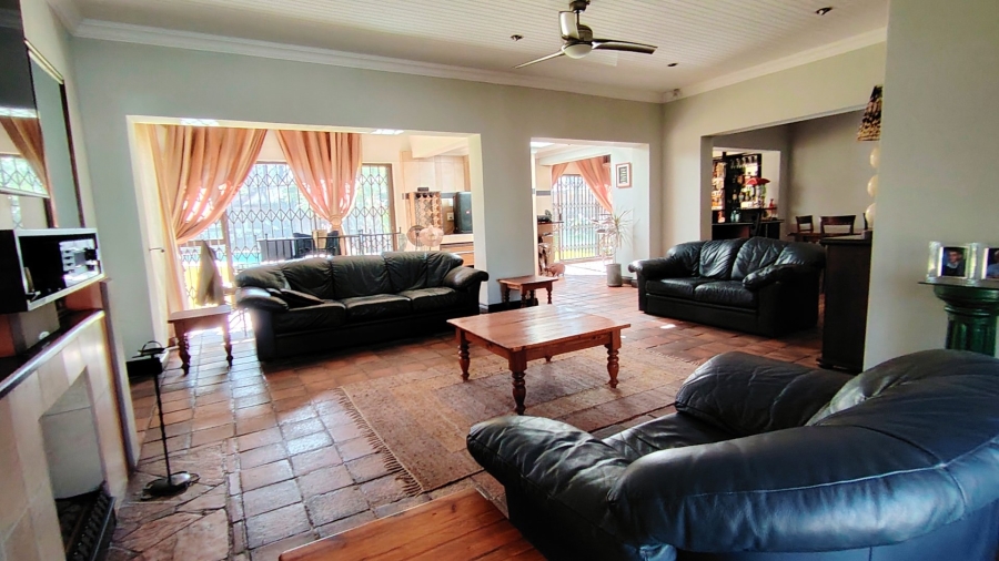 3 Bedroom Property for Sale in Three Rivers Gauteng