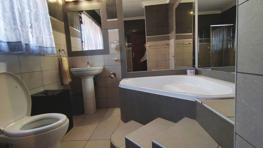 3 Bedroom Property for Sale in Three Rivers Gauteng