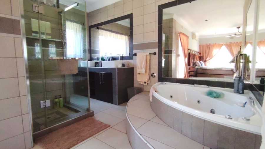 3 Bedroom Property for Sale in Three Rivers Gauteng
