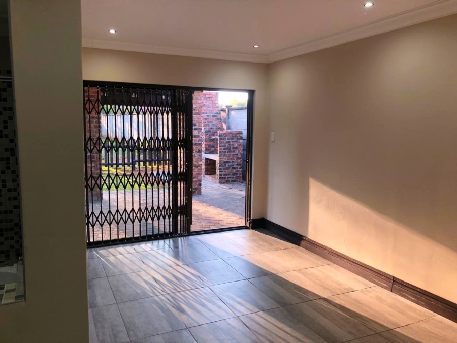 3 Bedroom Property for Sale in Three Rivers Gauteng
