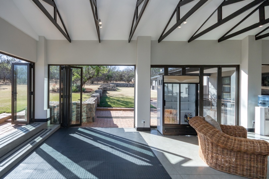 7 Bedroom Property for Sale in Pinehaven Gauteng