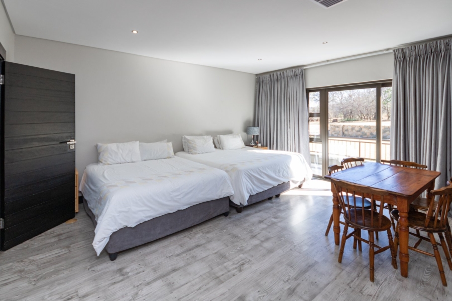 7 Bedroom Property for Sale in Pinehaven Gauteng