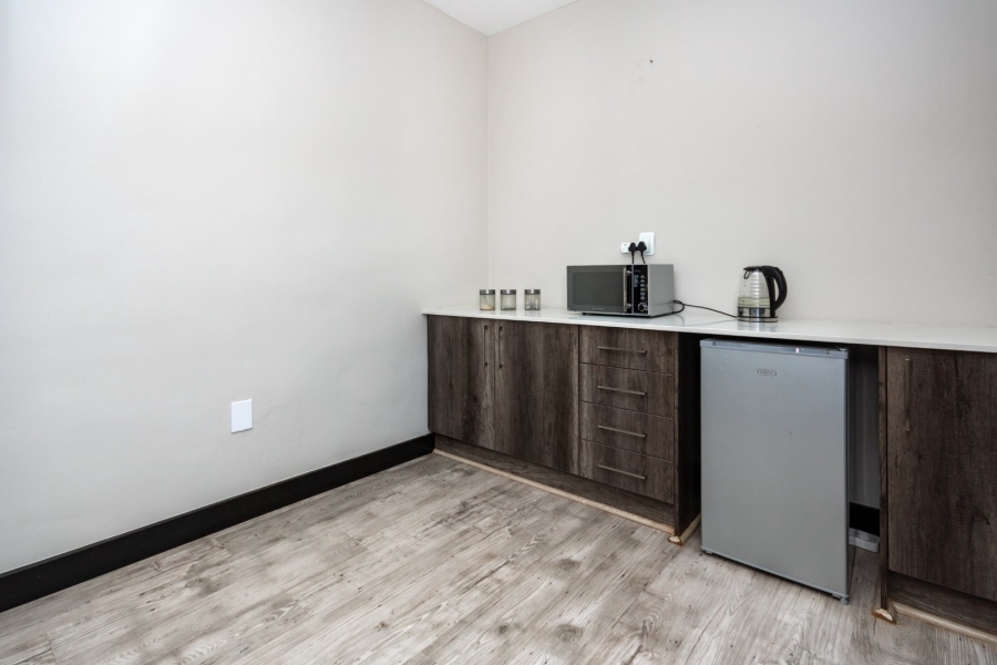 7 Bedroom Property for Sale in Pinehaven Gauteng