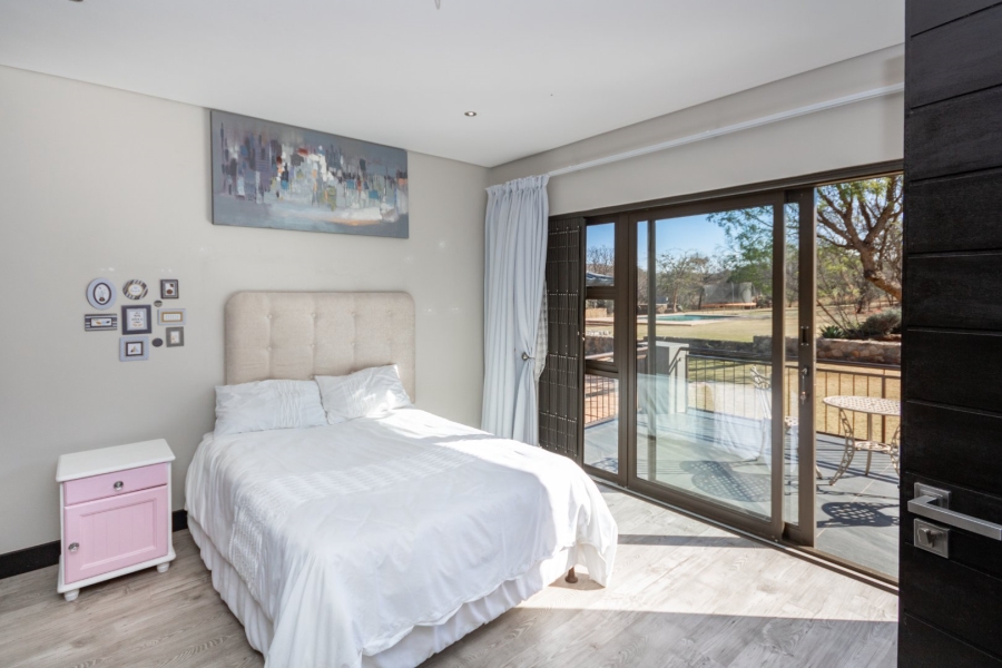 7 Bedroom Property for Sale in Pinehaven Gauteng