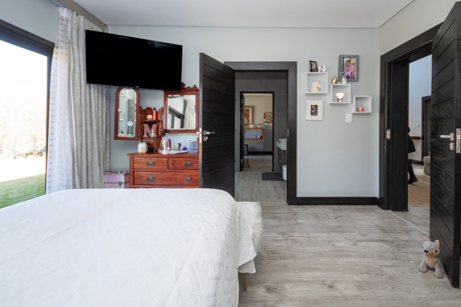 7 Bedroom Property for Sale in Pinehaven Gauteng