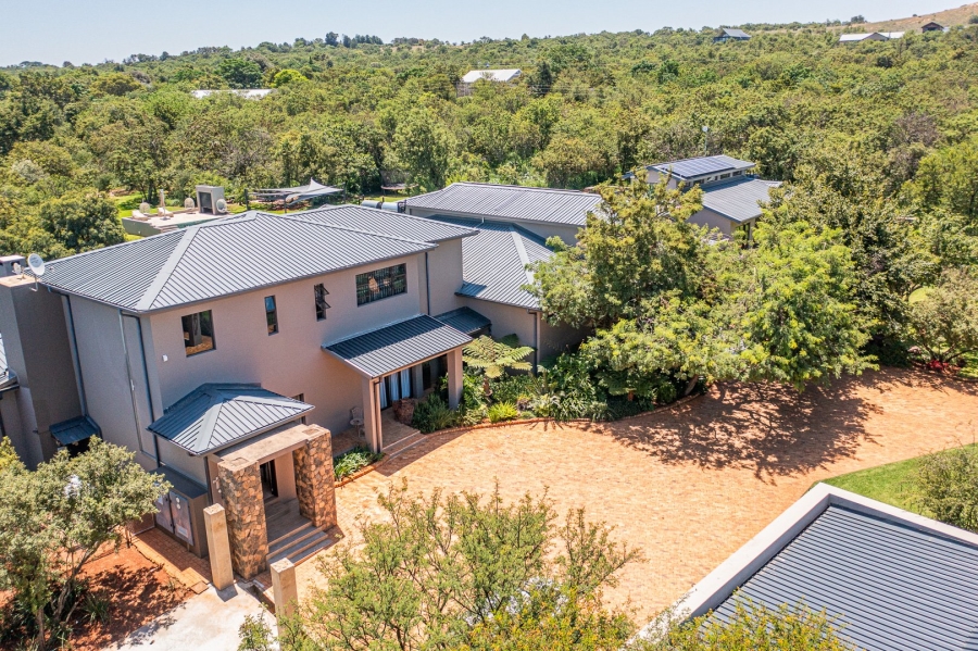 7 Bedroom Property for Sale in Pinehaven Gauteng