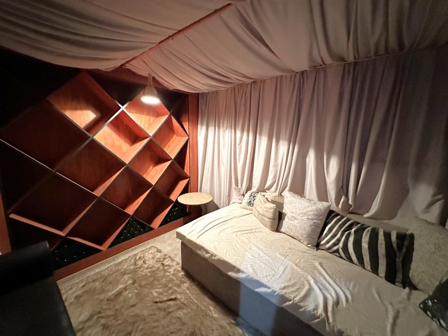 5 Bedroom Property for Sale in Kensington Gauteng