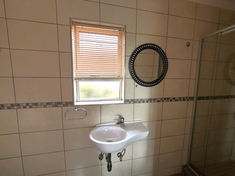 5 Bedroom Property for Sale in Kensington Gauteng