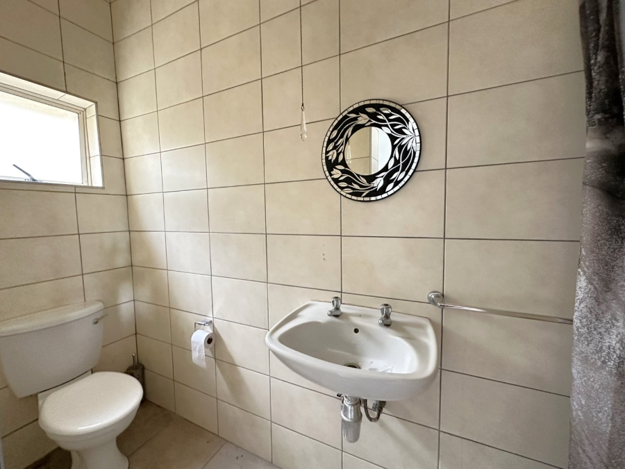 5 Bedroom Property for Sale in Kensington Gauteng