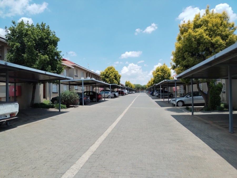 2 Bedroom Property for Sale in Eden Glen Gauteng