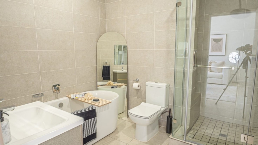 2 Bedroom Property for Sale in Greenstone Hill Gauteng