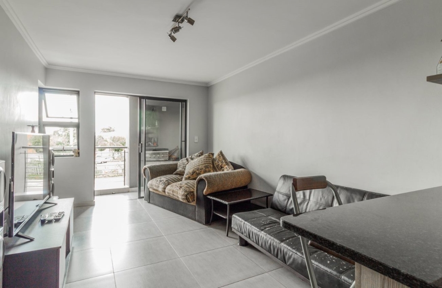 2 Bedroom Property for Sale in Sebenza Gauteng