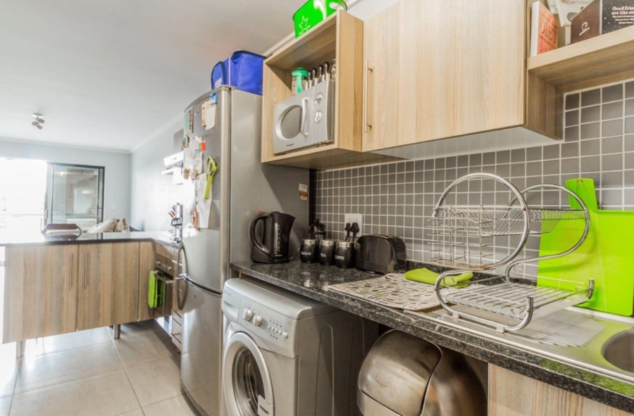 2 Bedroom Property for Sale in Sebenza Gauteng