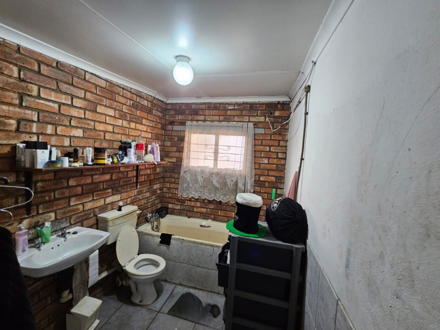 3 Bedroom Property for Sale in Glenvarloch Gauteng