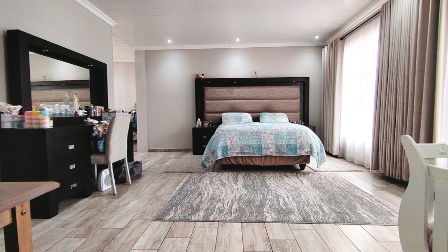 Commercial Property for Sale in Buyscelia Gauteng