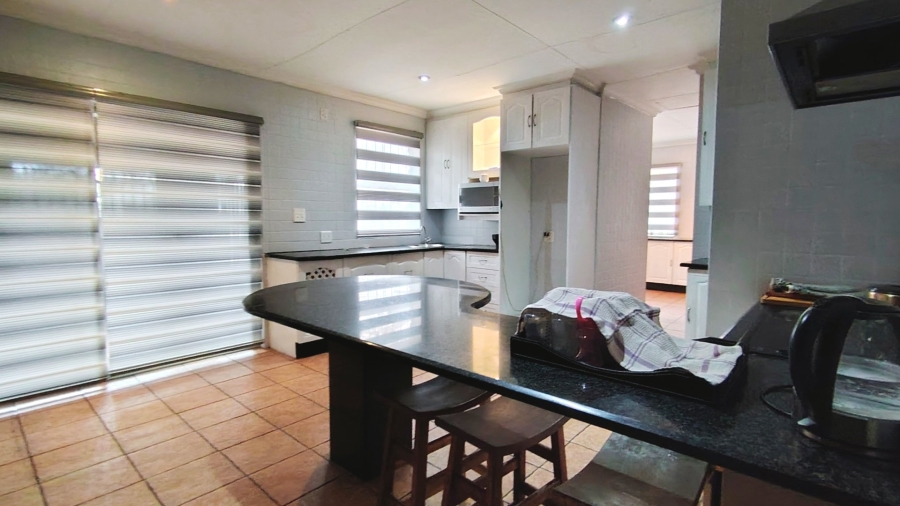 Commercial Property for Sale in Buyscelia Gauteng